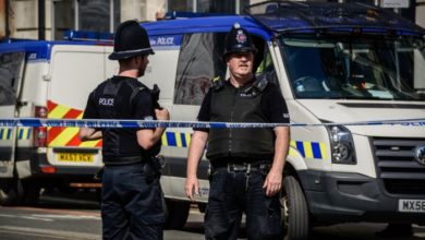Polis