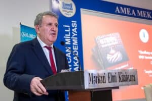 kitab_teqdimat_qizilbas